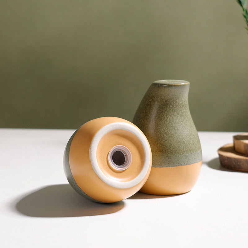 Ceramic Salt and Pepper Shaker Set – Elegant Seasoning Bottles for Kitchen and Dining Table