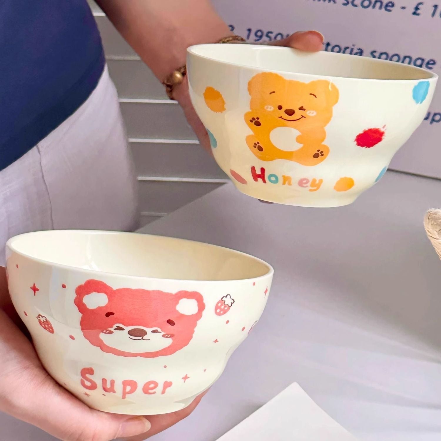 Cartoon Bear Ceramic Bowl Set – Cute Hand-Painted Tableware, Multi-Purpose Rice, Soup & Dessert Bowls, Family & Kids Dishware (Set of 4)